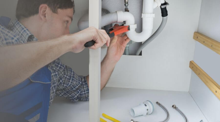 Expert burst pipe repair services in Romance, AR